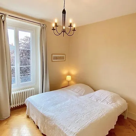 Bright, Classic And Elegant, Close To Train Station Апартаменты *