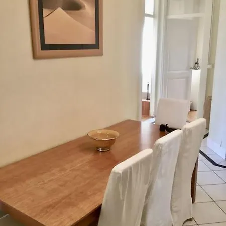 Apartamento Bright, Classic And Elegant, Close To Train Station
