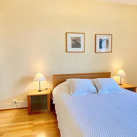 Apartamento Bright, Classic And Elegant, Close To Train Station