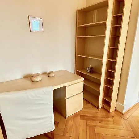 Bright, Classic And Elegant, Close To Train Station * Лозанна
