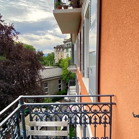 Bright, Classic And Elegant, Close To Train Station Lausana